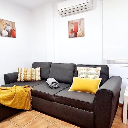 Bonito Apartamento Con Terraza - Pedregalejo Playa Malaga Bagian luar foto