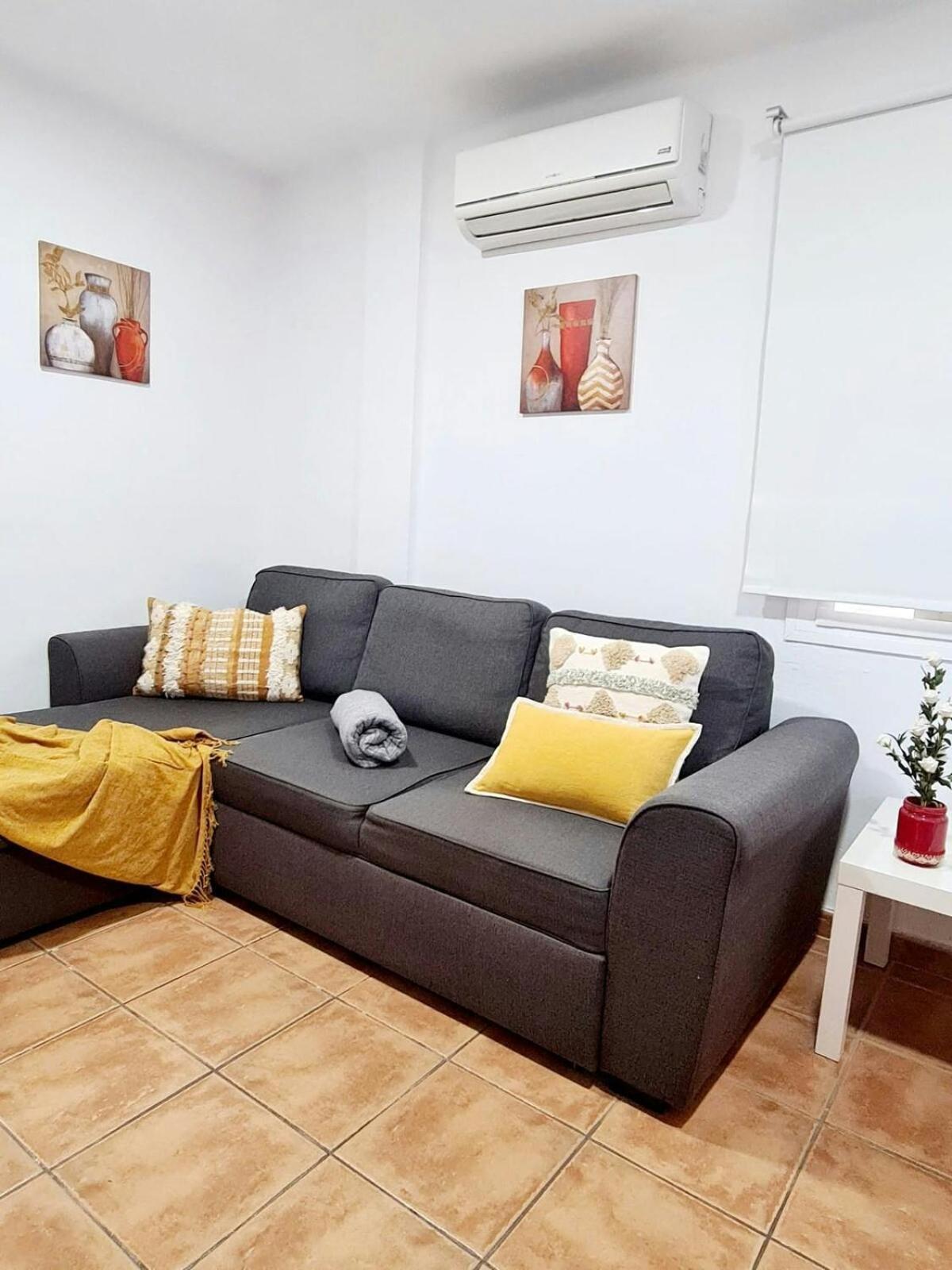 Bonito Apartamento Con Terraza - Pedregalejo Playa Malaga Bagian luar foto