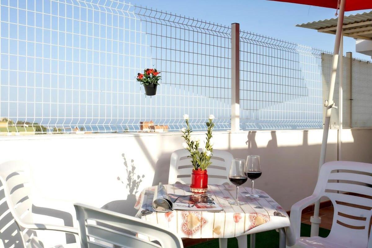 Bonito Apartamento Con Terraza - Pedregalejo Playa Malaga Bagian luar foto